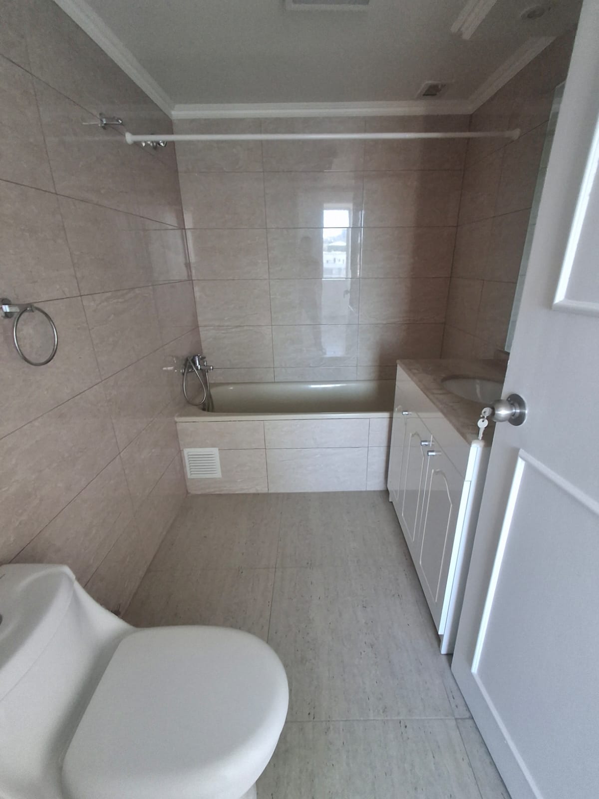 DEPARTAMENTO EN VENTA 3 DORMITORIOS 2 NORTE VIÑA