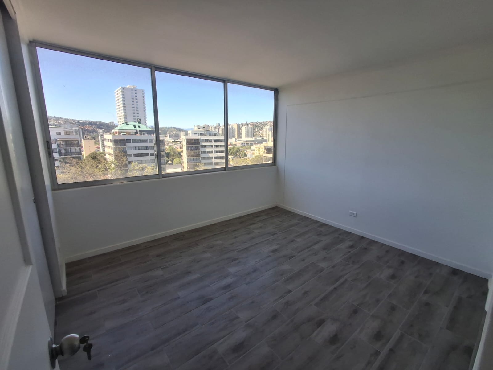 DEPARTAMENTO EN VENTA 3 DORMITORIOS 2 NORTE VIÑA