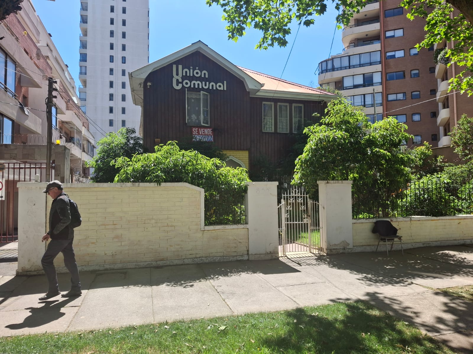 TERRENO EN VENTA CON CONSTRUCCION EN 8 NORTE VIÑA