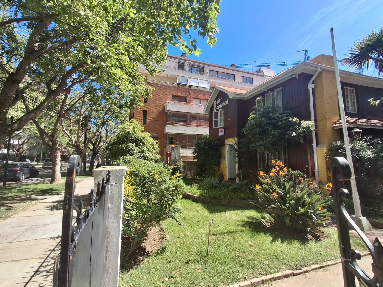 TERRENO EN VENTA CON CONSTRUCCION EN 8 NORTE VIÑA