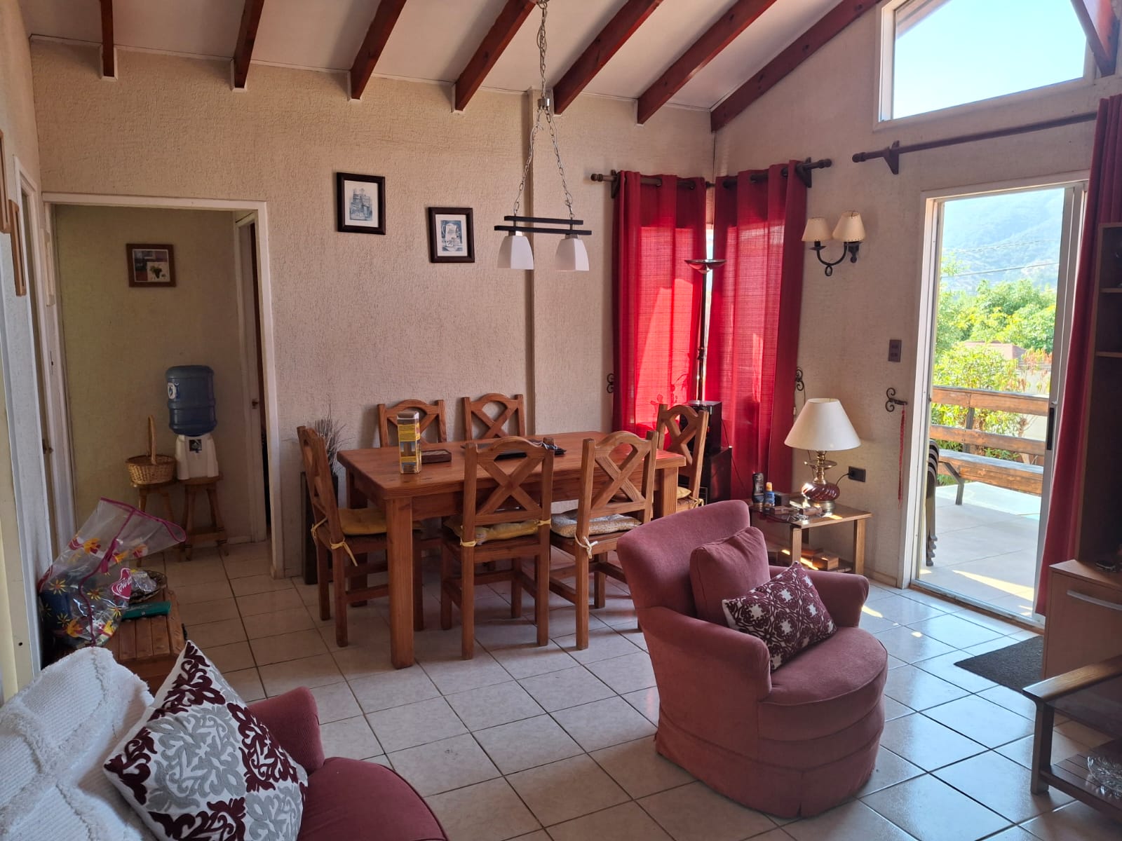 CASA CON PISCINA EN VENTA OLMUE