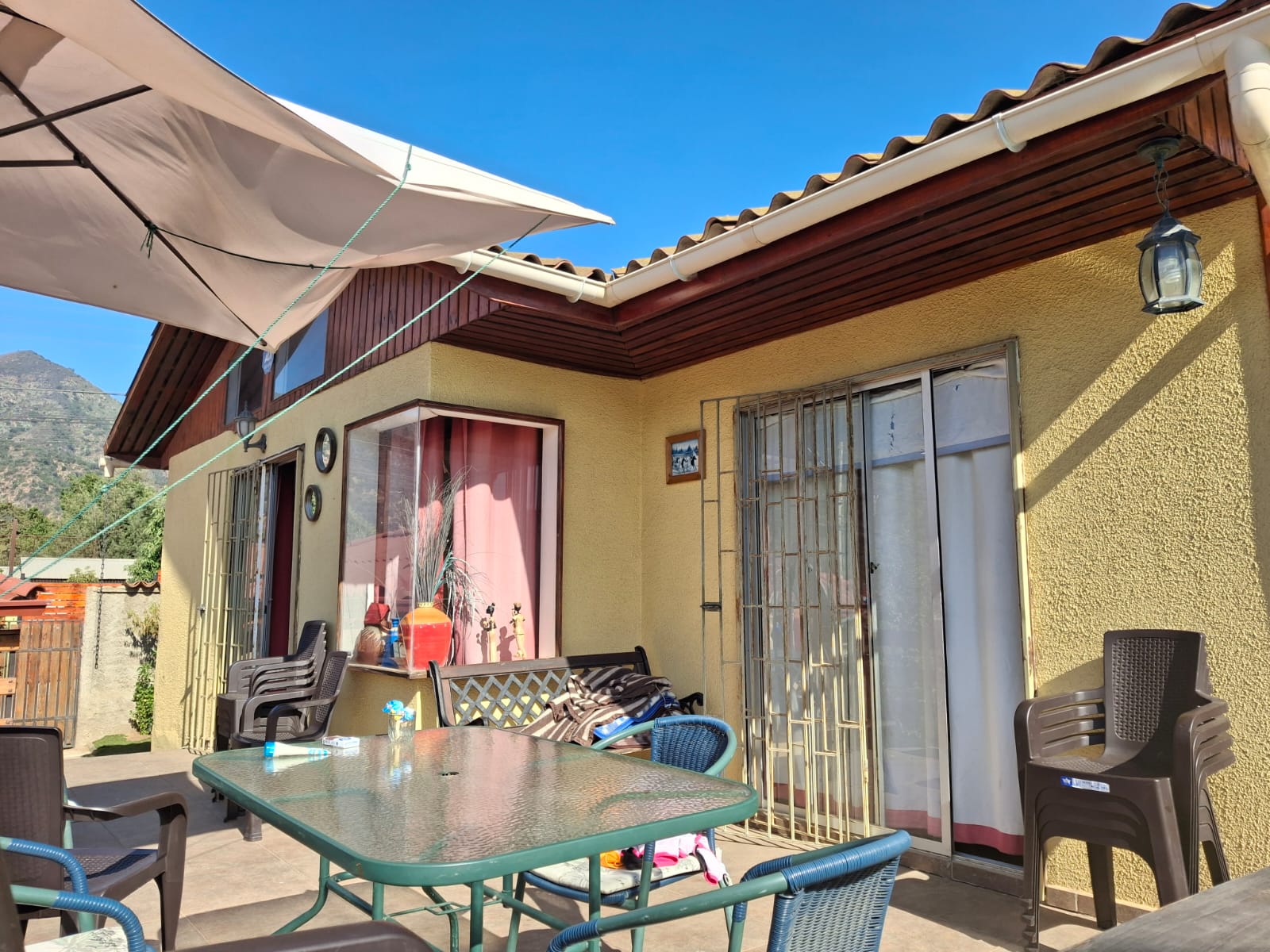 CASA CON PISCINA EN VENTA OLMUE