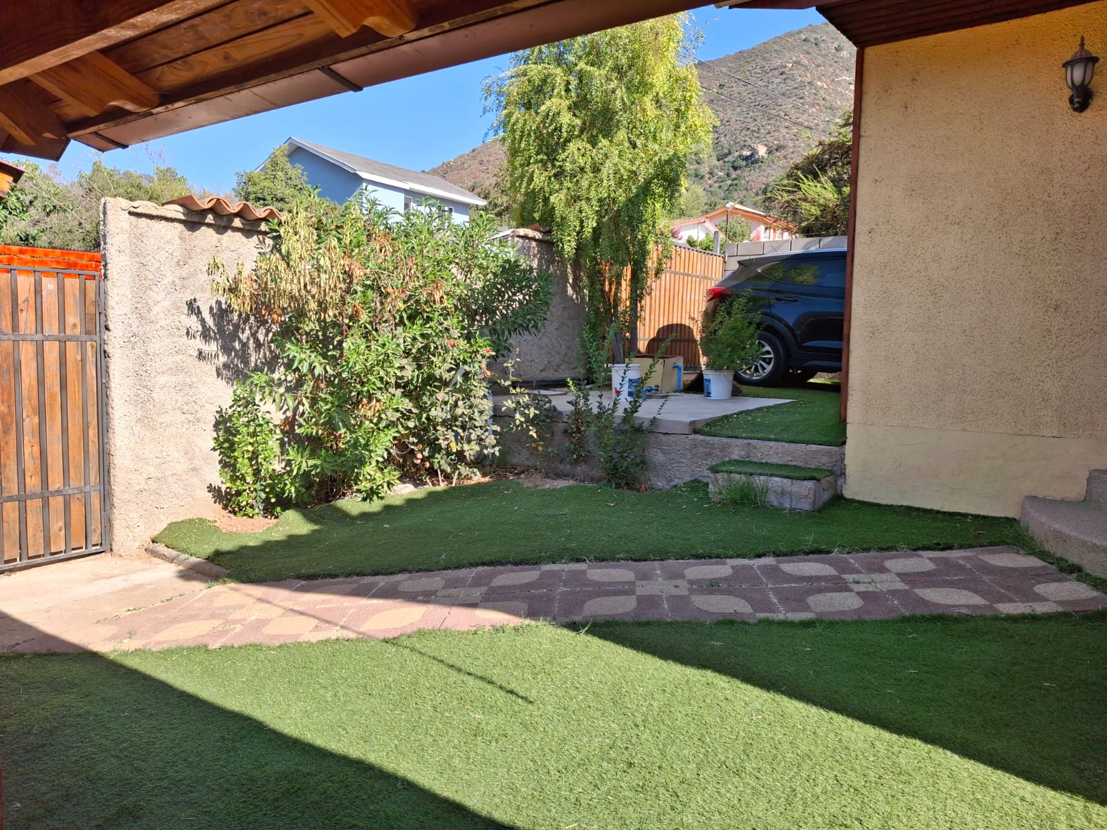 CASA CON PISCINA EN VENTA OLMUE