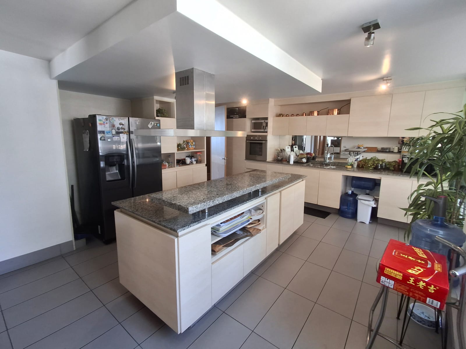 DEPARTAMENTO EN VENTA 4 DORMTORIOS EDIFICIO ATLANTIS REÑACA
