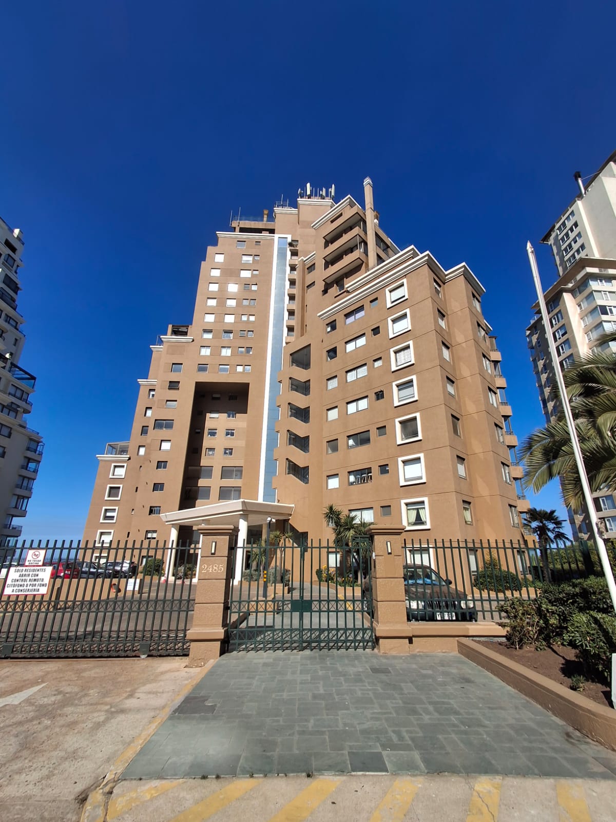 DEPARTAMENTO EN VENTA 4 DORMITORIOS EDIFICIO GRECOMAR I, REÑACA