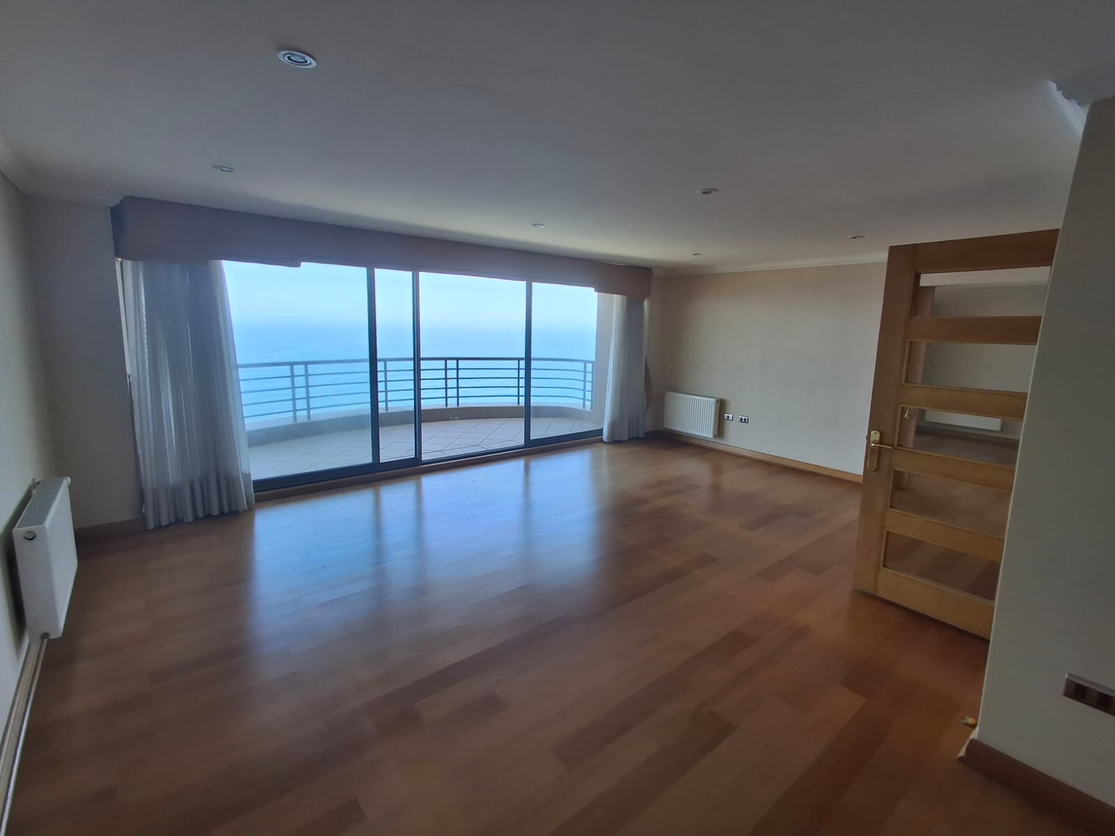 DEPARTAMENTO EN VENTA 4 DORMITORIOS EDIFICIO GRECOMAR I, REÑACA