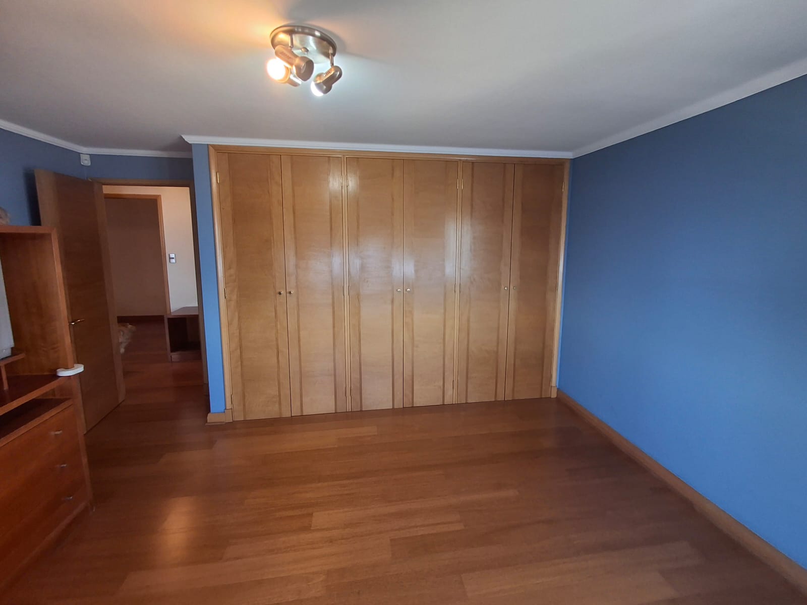 DEPARTAMENTO EN VENTA 4 DORMITORIOS EDIFICIO GRECOMAR I, REÑACA