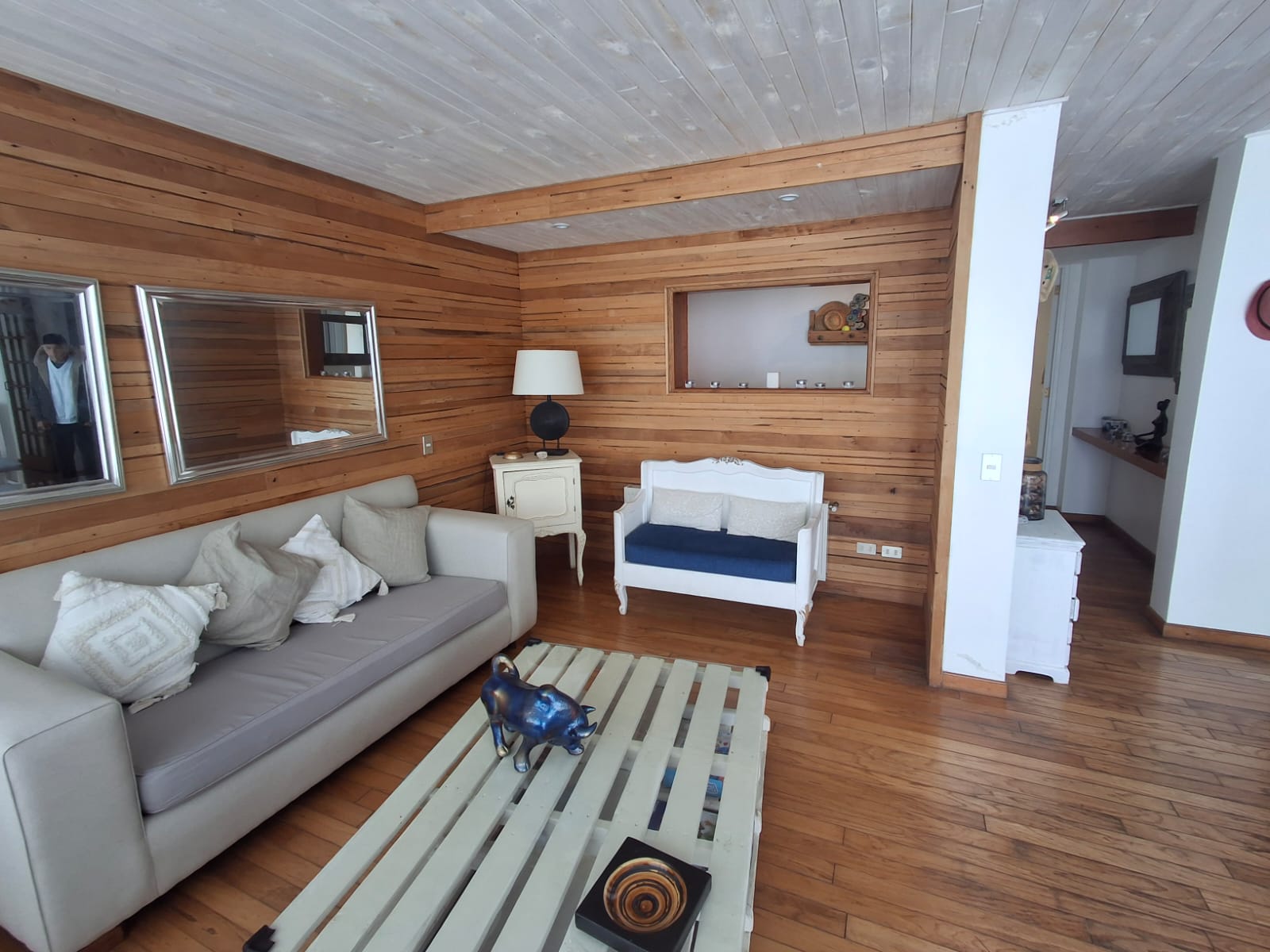DEPARTAMENTO EN VENTA DE 4 DORMITORIOS, EDIFICIO MALIBU REÑACA