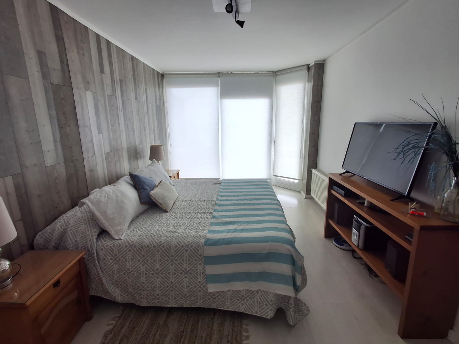 DEPARTAMENTO EN VENTA DE 4 DORMITORIOS, EDIFICIO MALIBU REÑACA