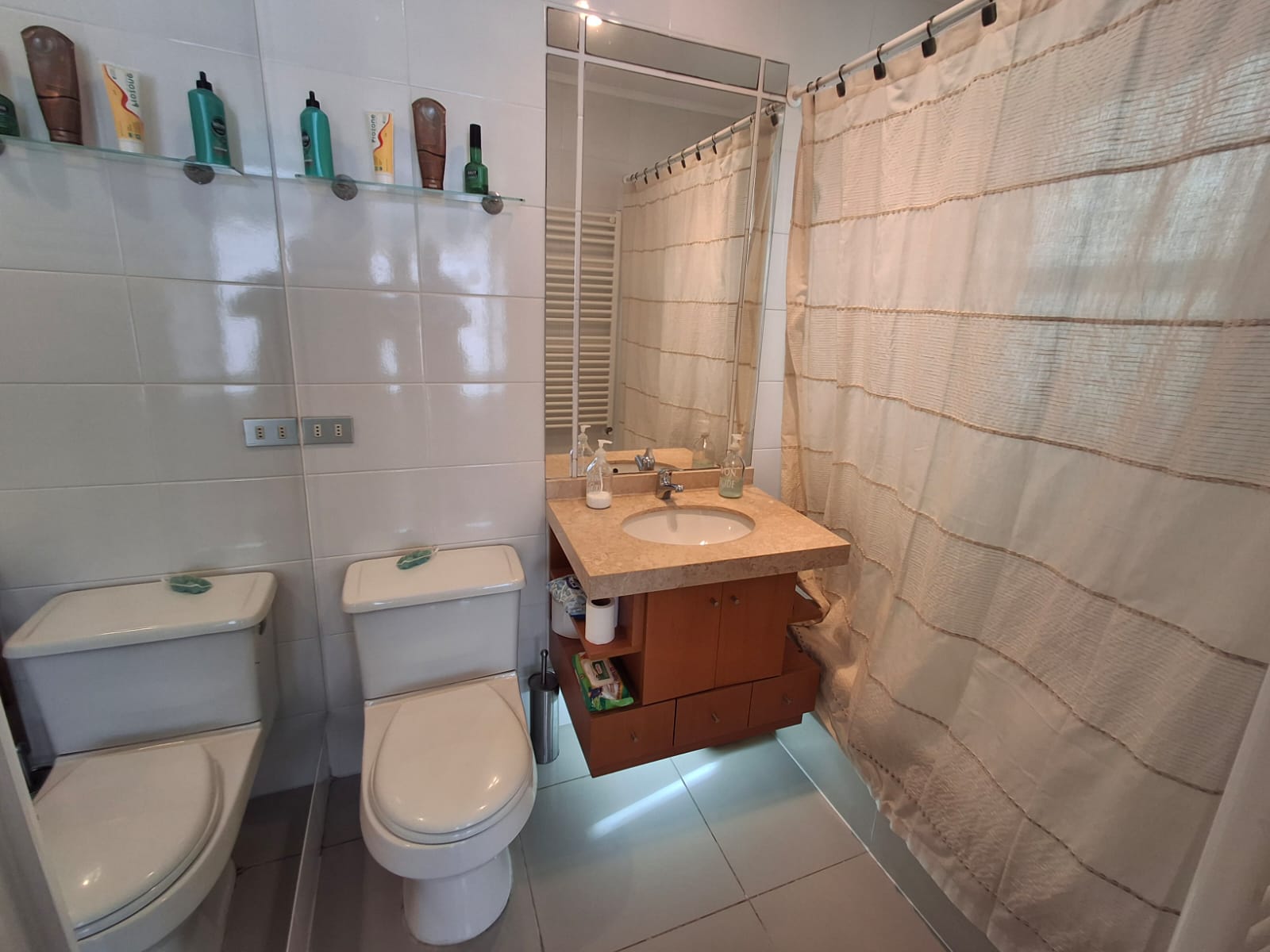 DEPARTAMENTO EN VENTA DE 4 DORMITORIOS, EDIFICIO MALIBU REÑACA